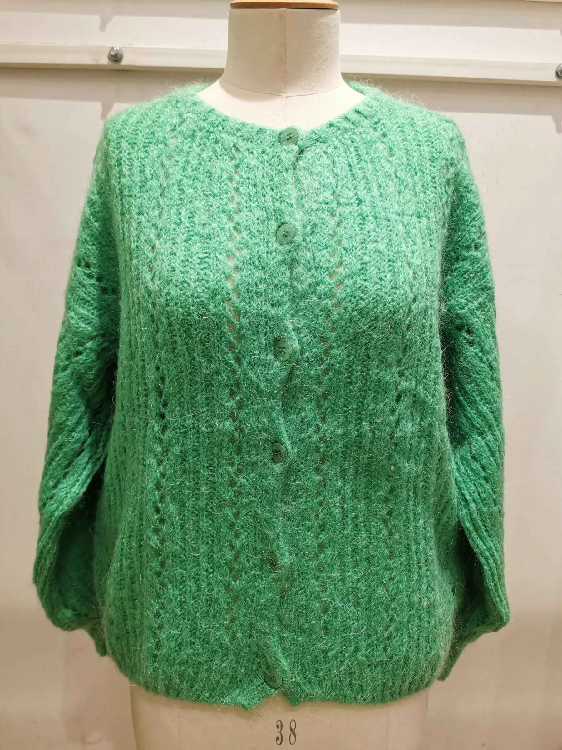 Durchbrochener Cardigan mit Rundhalsausschnitt