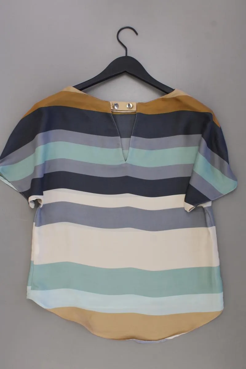 Second Hand Outfit Gre XS mit Zara Kurzarmbluse in Gr. XS und Halskette