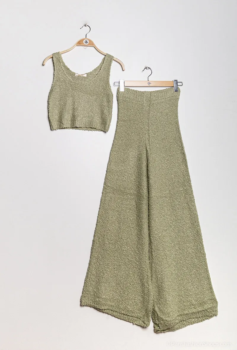 Tank top, pants and cardigan set